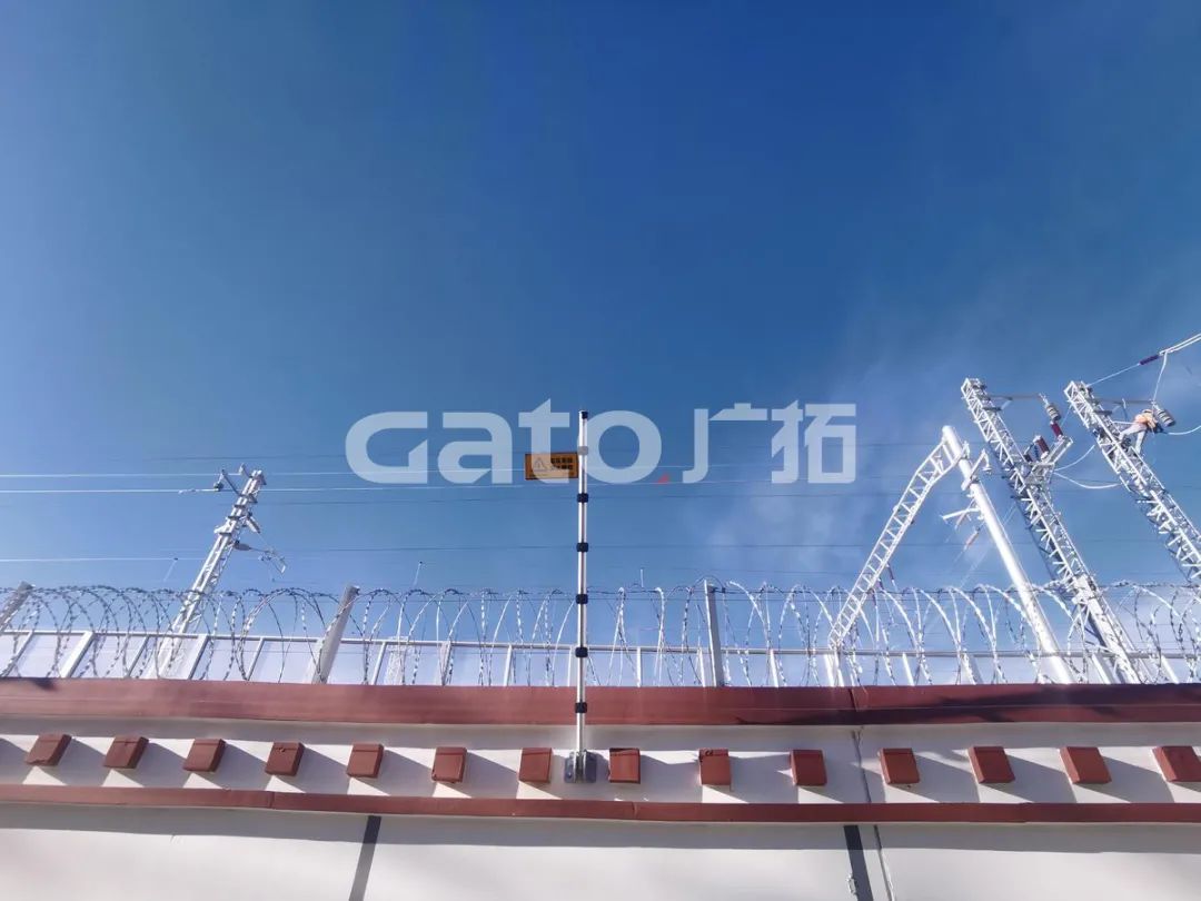 在海拔3700米高原裝電子圍欄是什么體驗(yàn)？ 打卡西藏第一條電氣化鐵路(圖8)